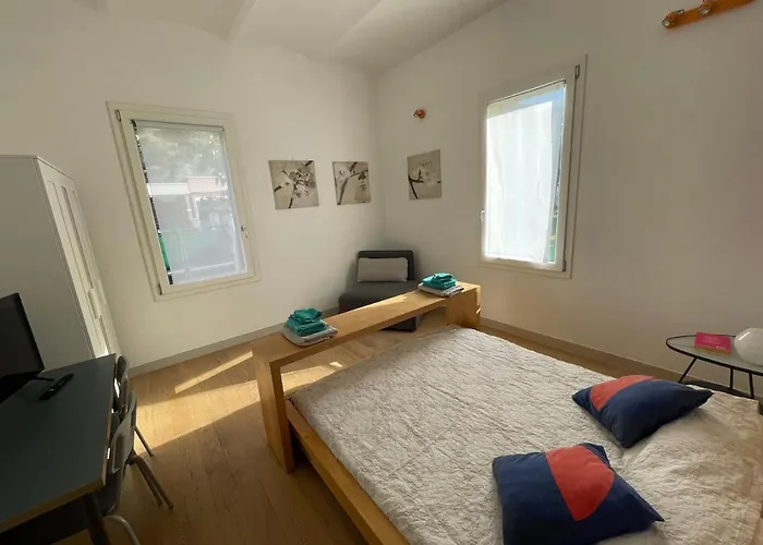 Oda ve Kahvaltı Bellaria 17 3*